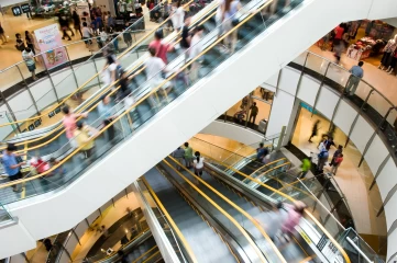 Plazas comerciales recuperan 34% de concurrencia en el mes de junio